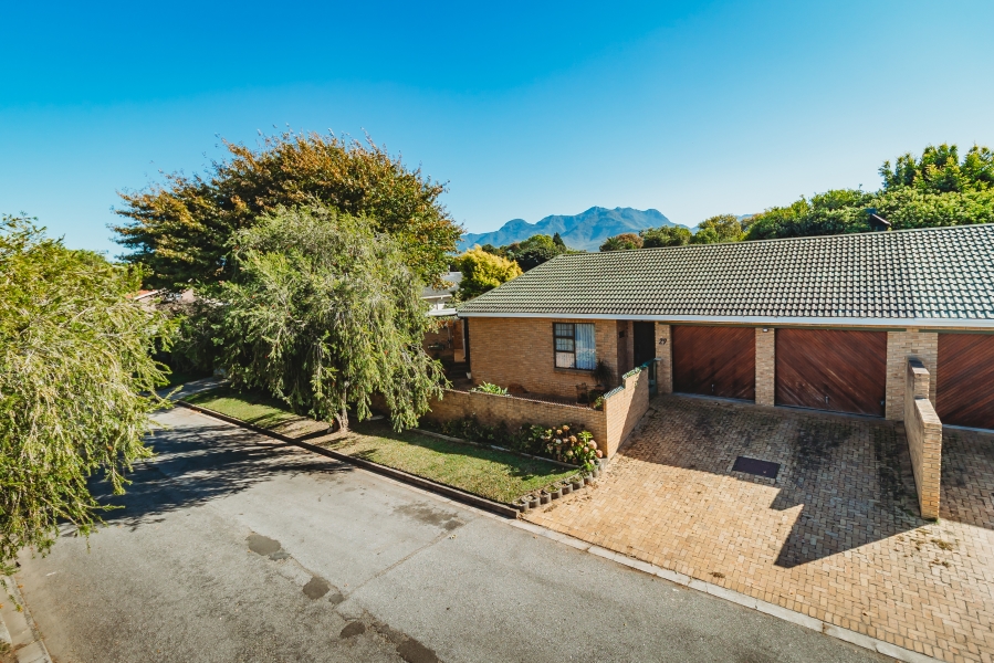 3 Bedroom Property for Sale in Heather Park Western Cape
